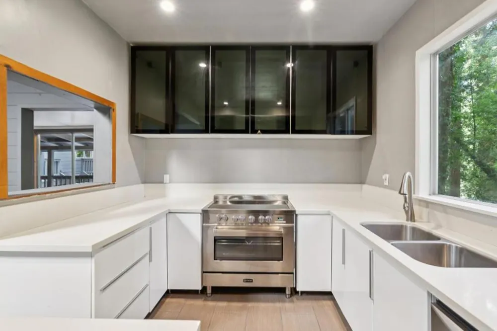 9 Sequoia Drive La Honda, CA 94020