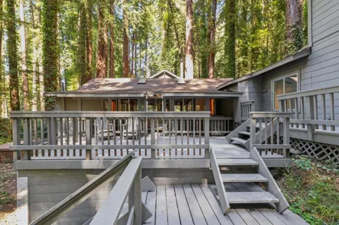 9 Sequoia Drive