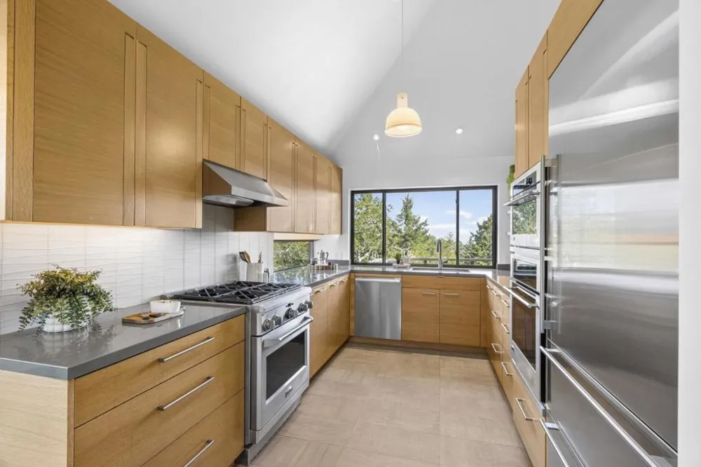 400 Endlich Drive Santa Cruz, CA 95060