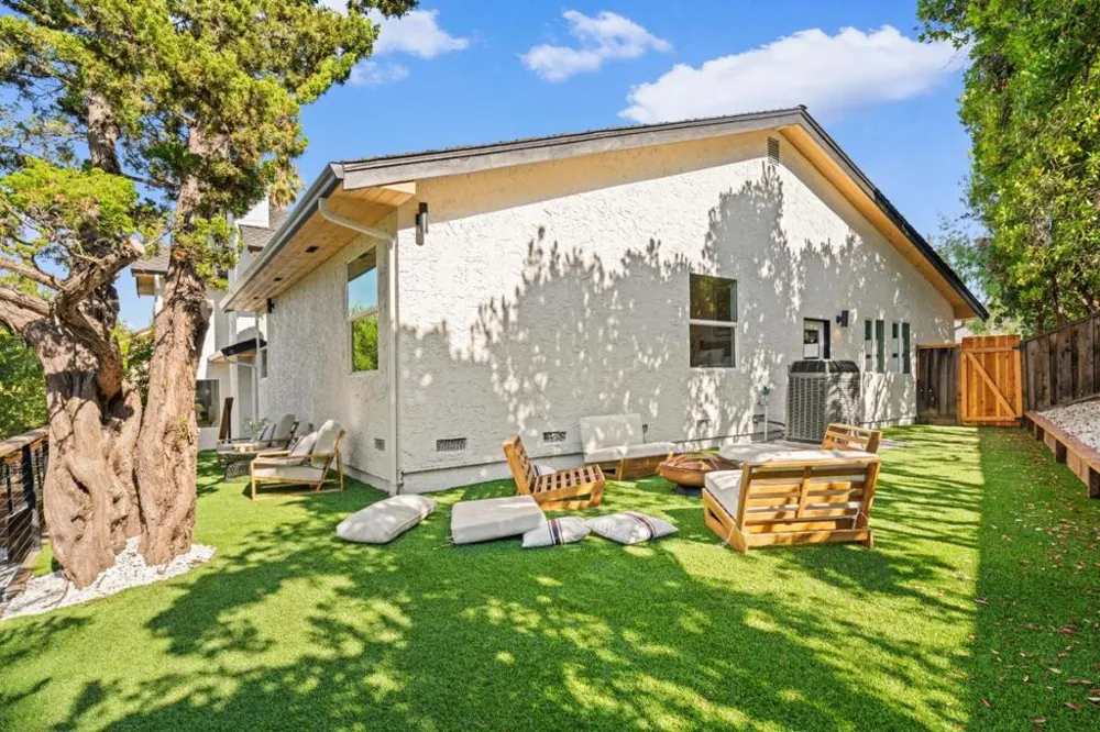 1440 Kring Way Los Altos, CA 94024