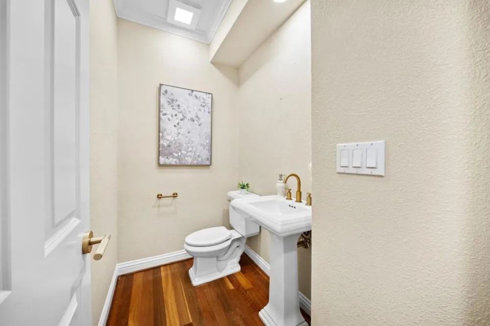 23666 Black Oak Way Cupertino, CA 95014