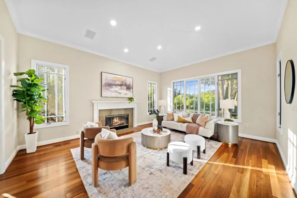 23666 Black Oak Way Cupertino, CA 95014
