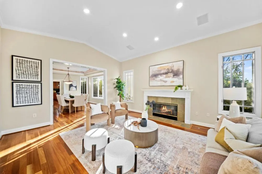 23666 Black Oak Way Cupertino, CA 95014