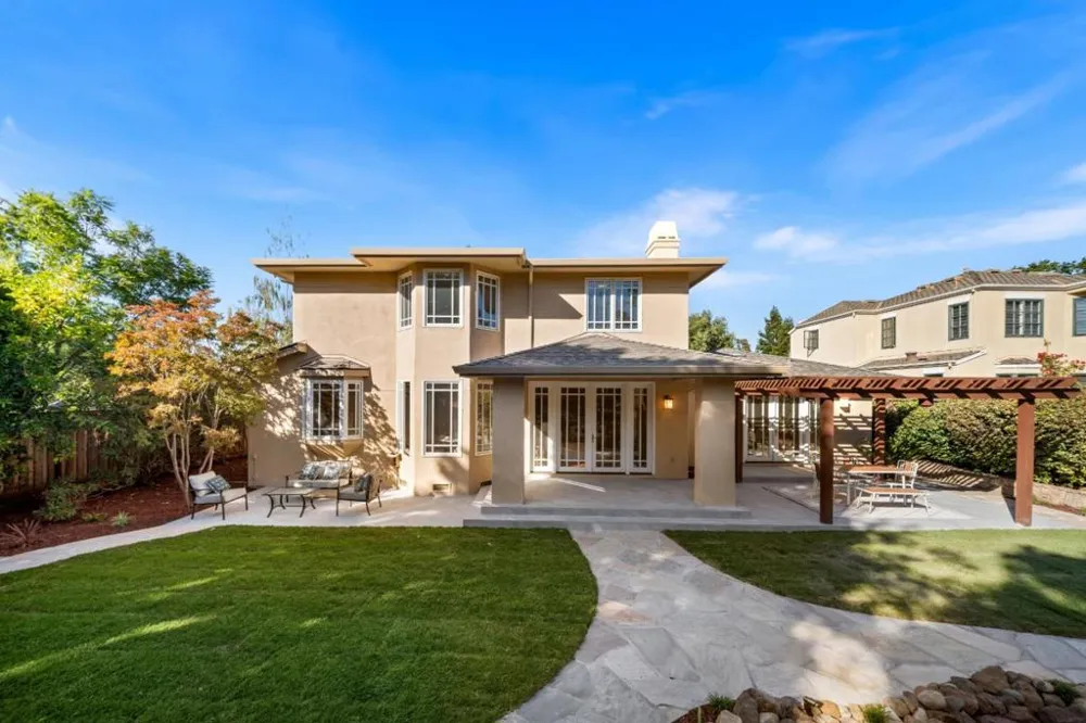 23666 Black Oak Way Cupertino, CA 95014
