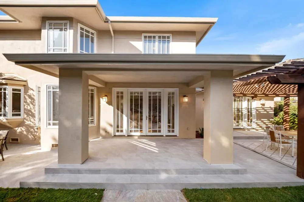 23666 Black Oak Way Cupertino, CA 95014
