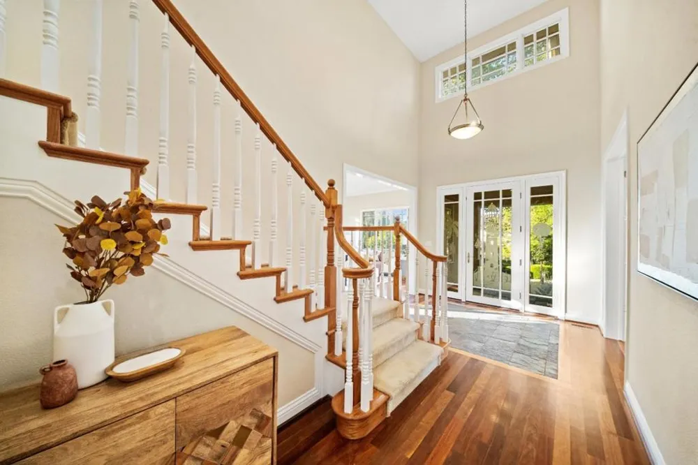 23666 Black Oak Way Cupertino, CA 95014