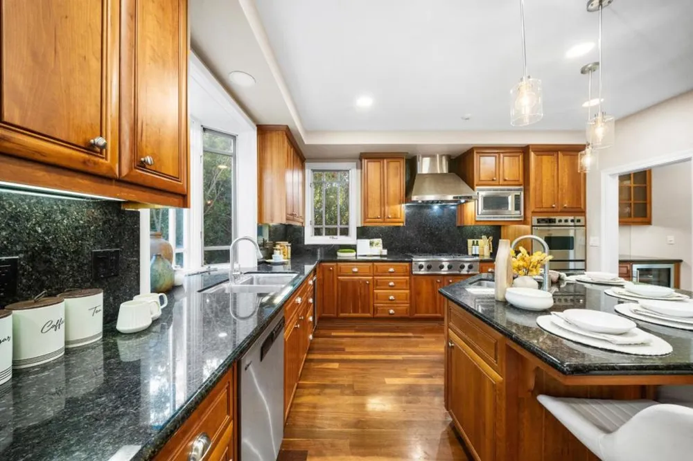 23666 Black Oak Way Cupertino, CA 95014