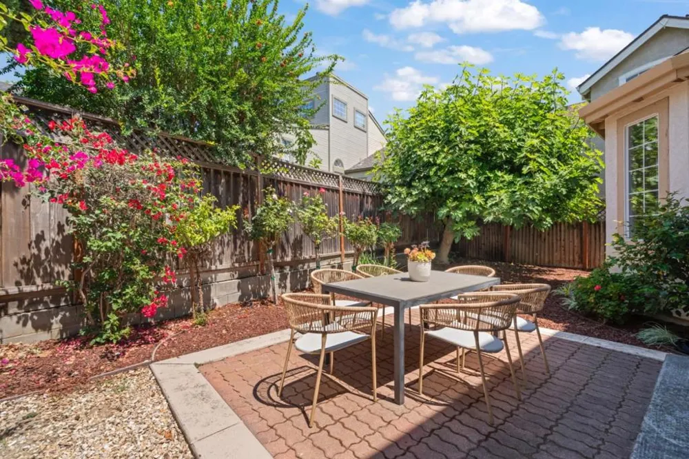 693 Windsor Terrace Sunnyvale, CA 94087