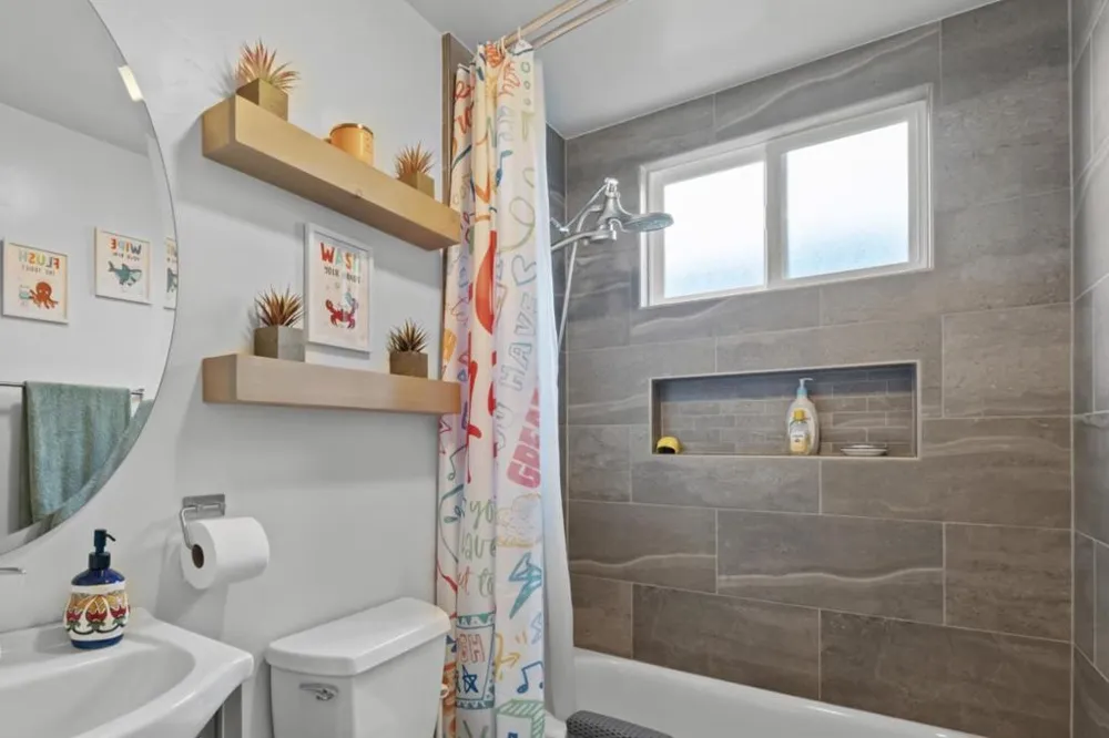 1370 Matador Drive Hollister, CA 95023
