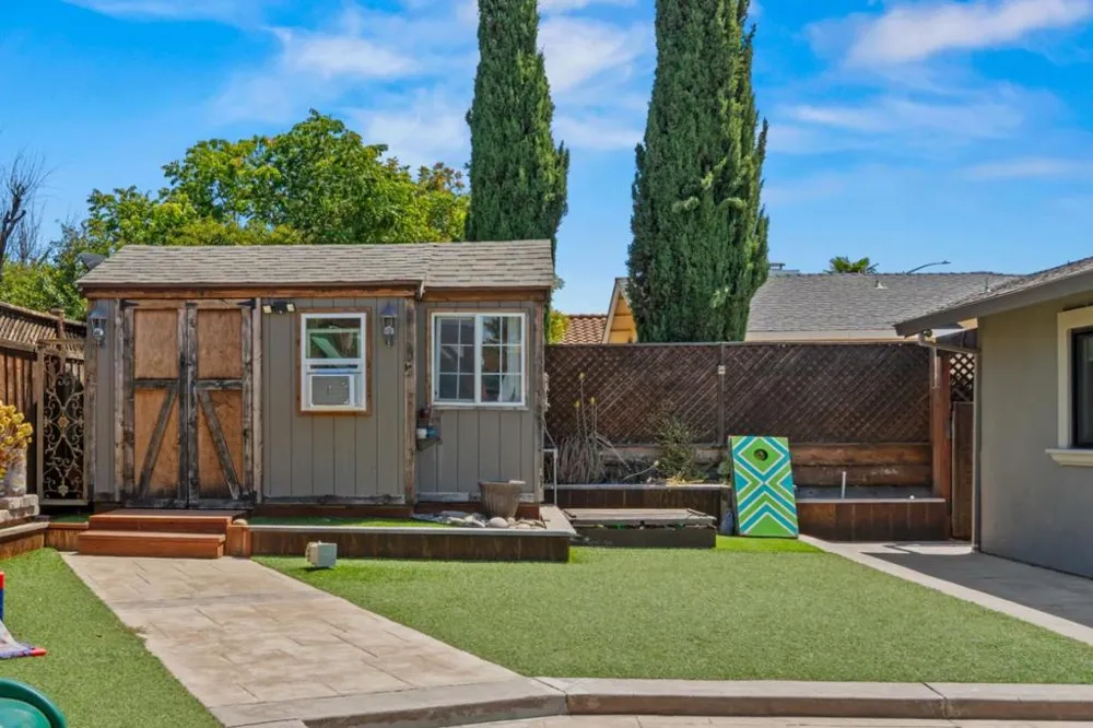 1370 Matador Drive Hollister, CA 95023