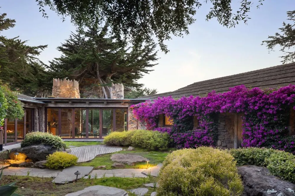 163 Spindrift Road Carmel, CA 93923
