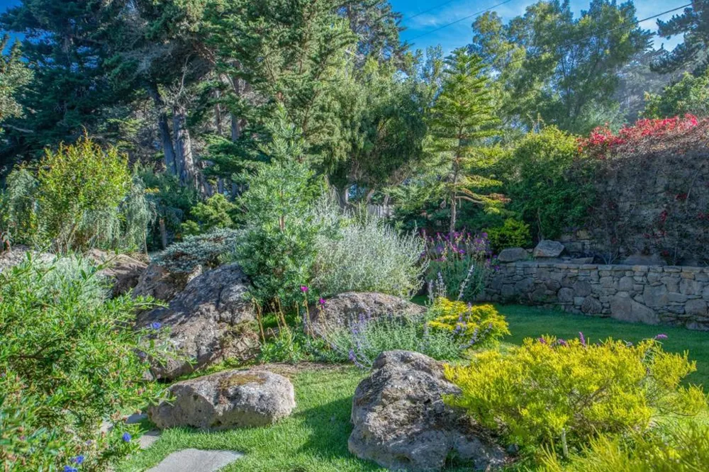 163 Spindrift Road Carmel, CA 93923