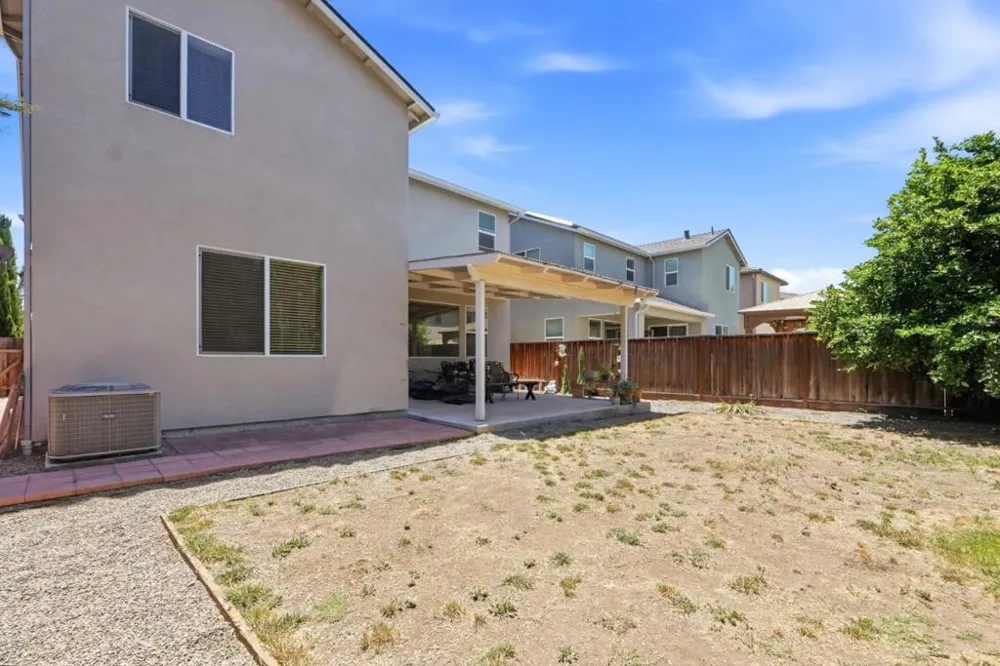 290 Heartland Drive Hollister, CA 95023