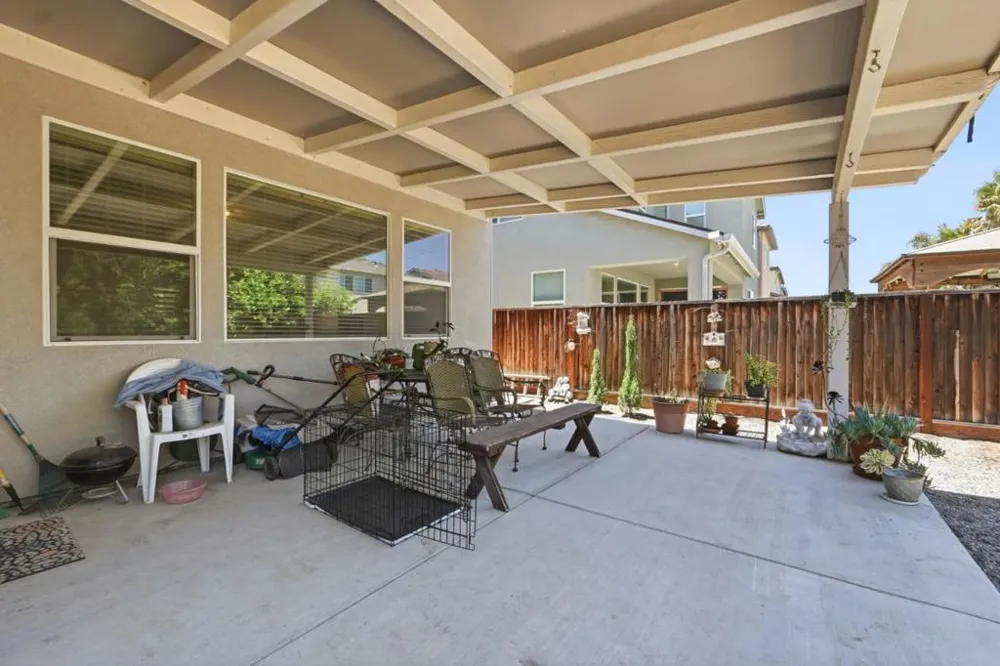 290 Heartland Drive Hollister, CA 95023