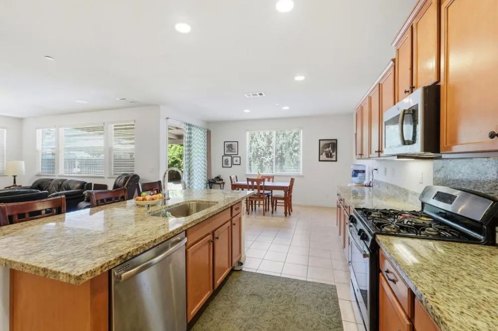 290 Heartland Drive Hollister, CA 95023