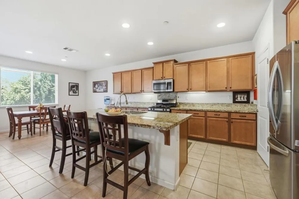 290 Heartland Drive Hollister, CA 95023