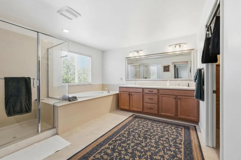 290 Heartland Drive Hollister, CA 95023
