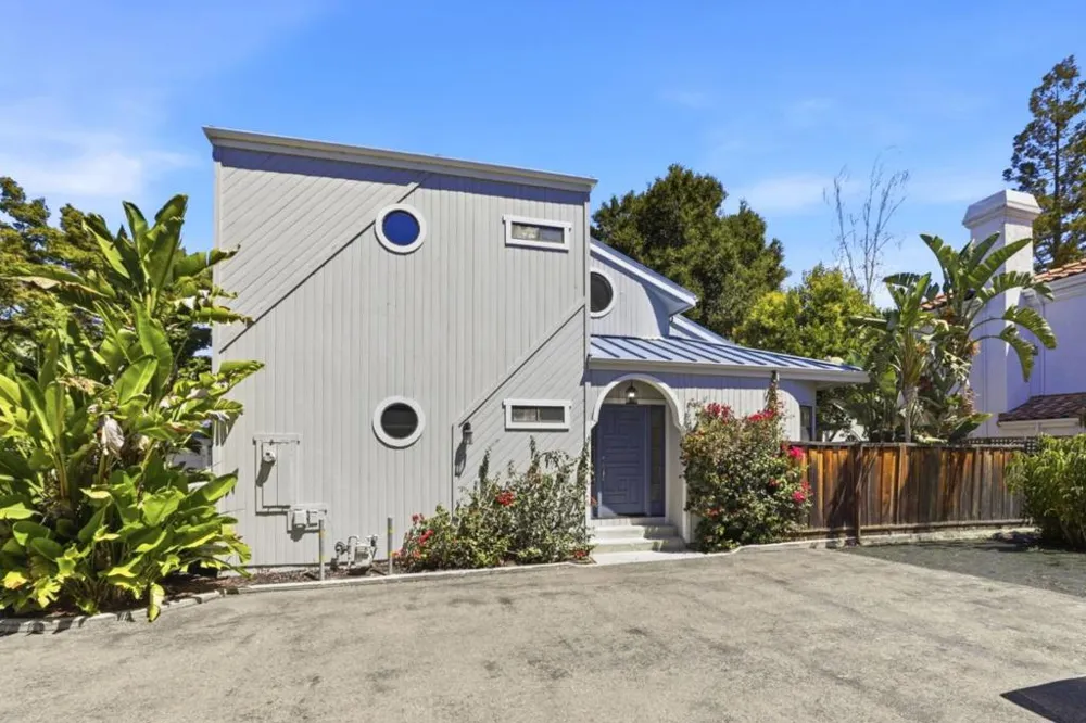 452 W Sunnyoaks Avenue Campbell, CA 95008