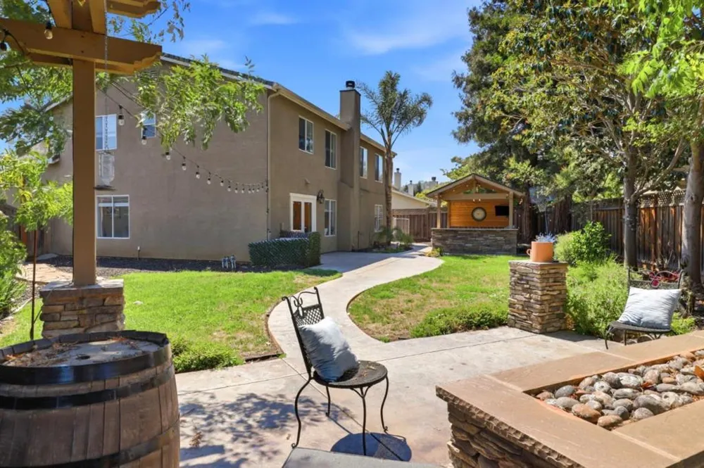 1301 Peregrine Drive Gilroy, CA 95020