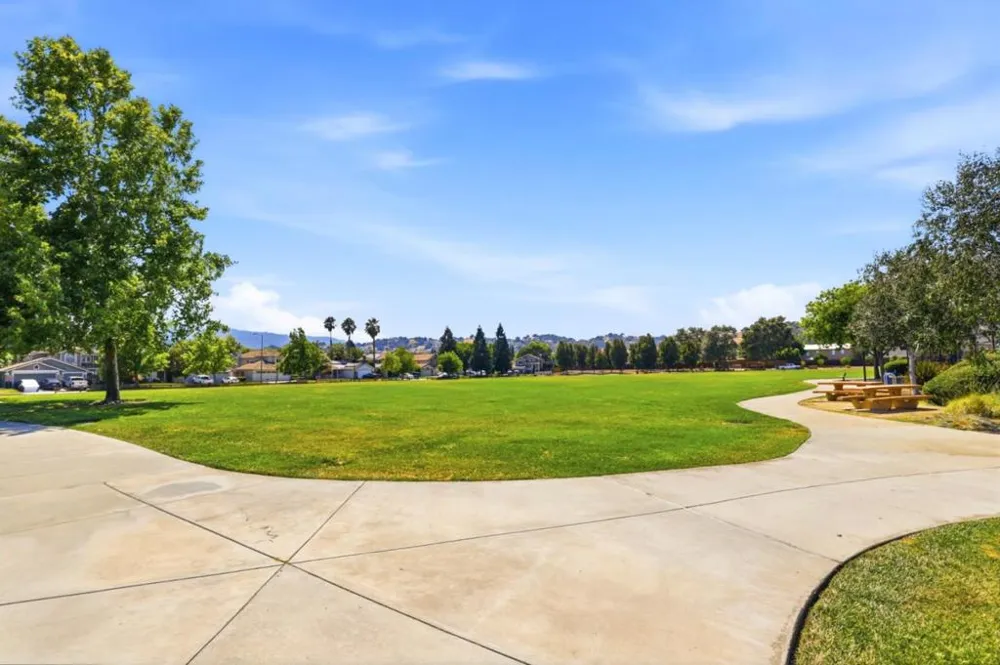 1301 Peregrine Drive Gilroy, CA 95020
