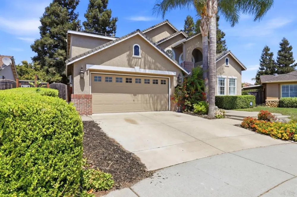 1301 Peregrine Drive Gilroy, CA 95020