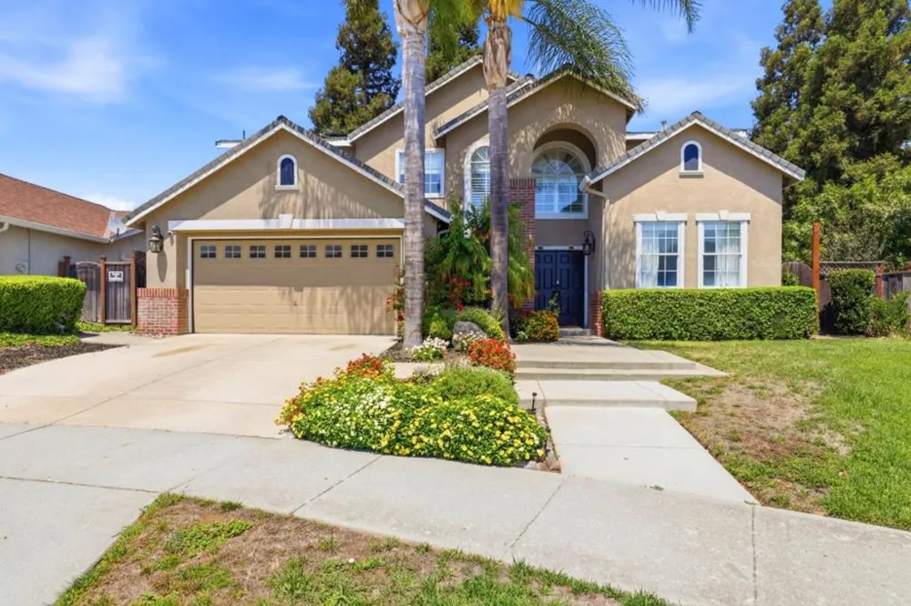 1301 Peregrine Drive Gilroy, CA 95020