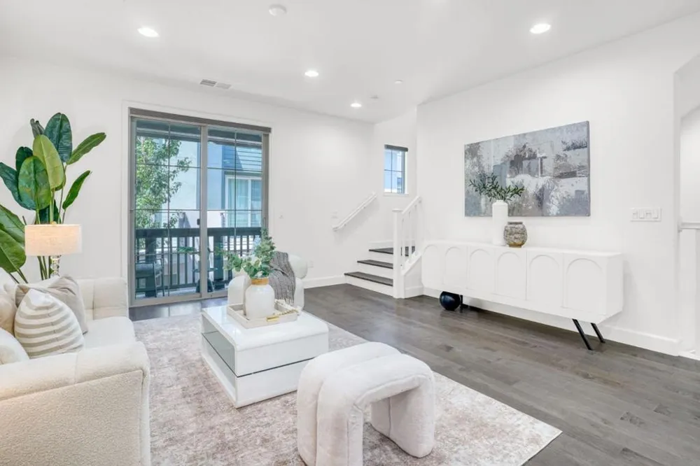 2977 VIA TORINO Santa Clara, CA 95051