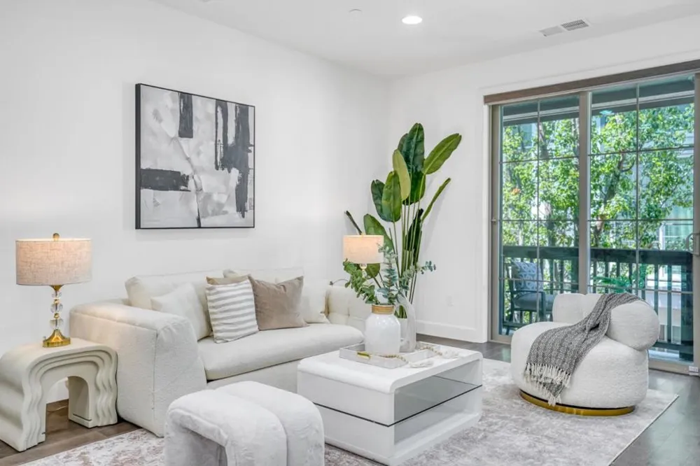 2977 VIA TORINO Santa Clara, CA 95051