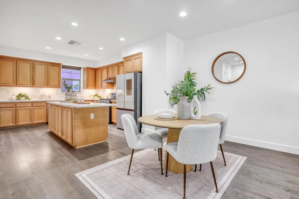 2977 VIA TORINO Santa Clara, CA 95051