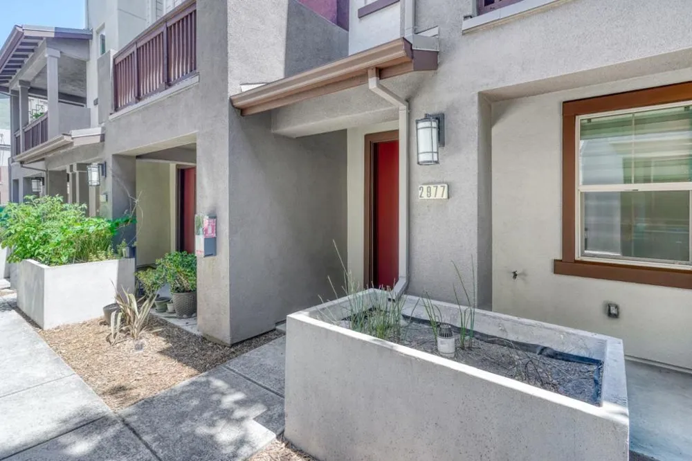 2977 VIA TORINO Santa Clara, CA 95051