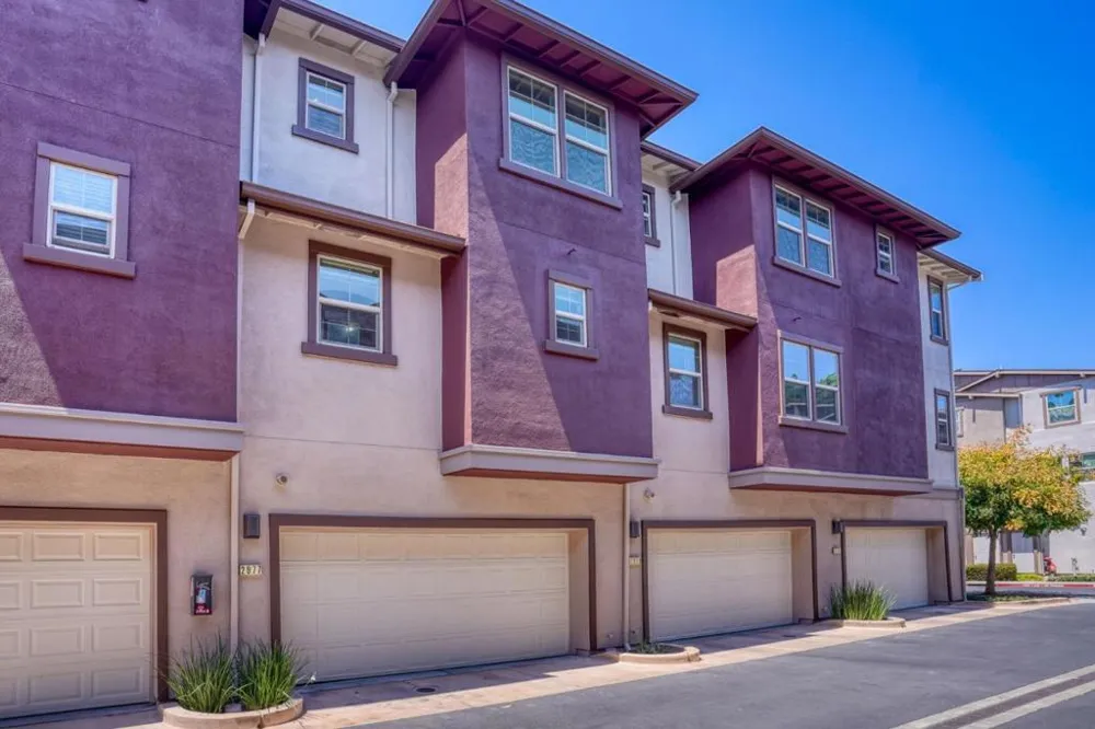 2977 VIA TORINO Santa Clara, CA 95051