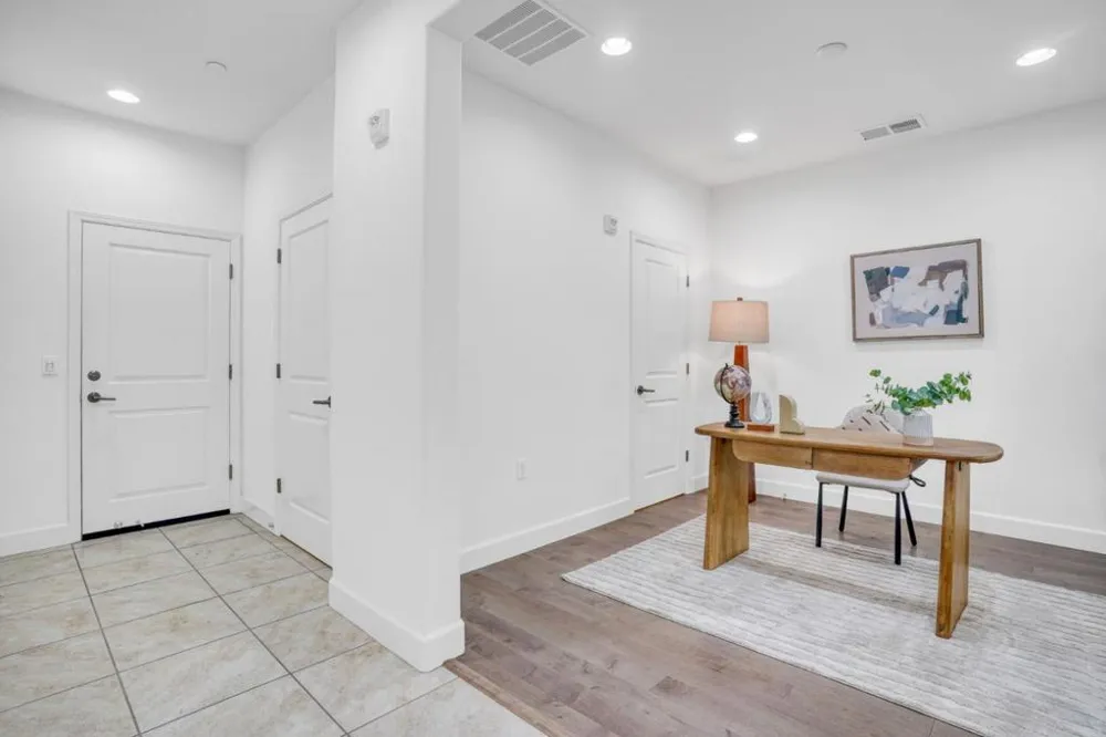 2977 VIA TORINO Santa Clara, CA 95051