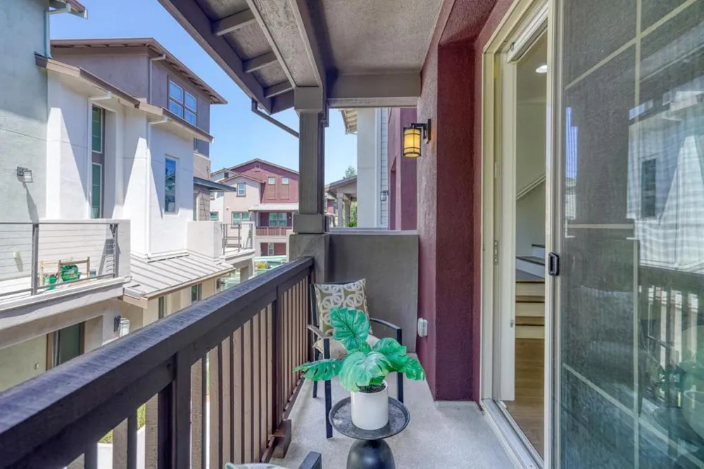 2977 VIA TORINO Santa Clara, CA 95051