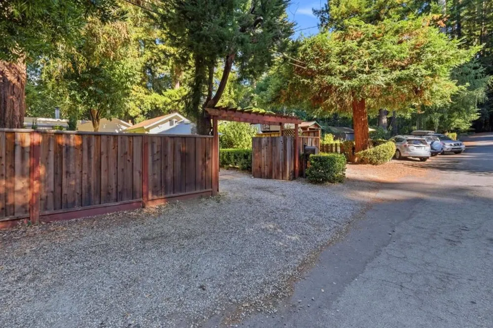 339 Fall Creek Drive Felton, CA 95018