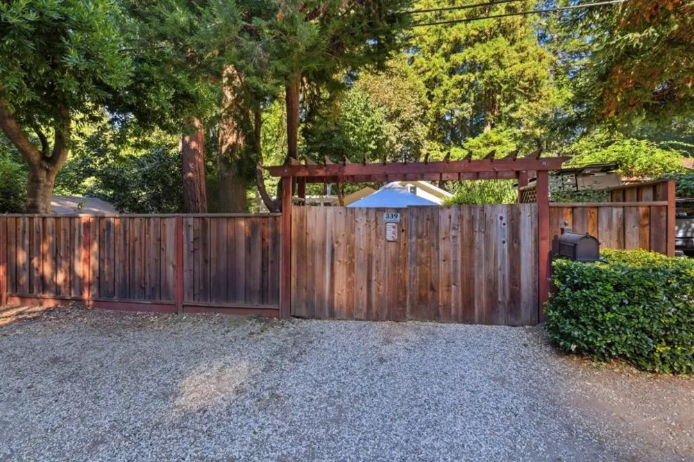 339 Fall Creek Drive Felton, CA 95018