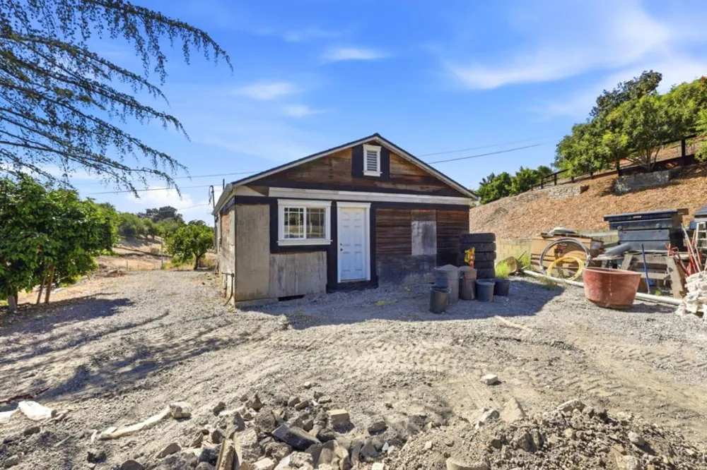 11437 Clayton Road San Jose, CA 95127