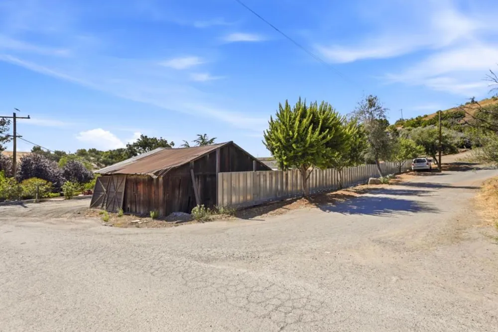 11437 Clayton Road San Jose, CA 95127