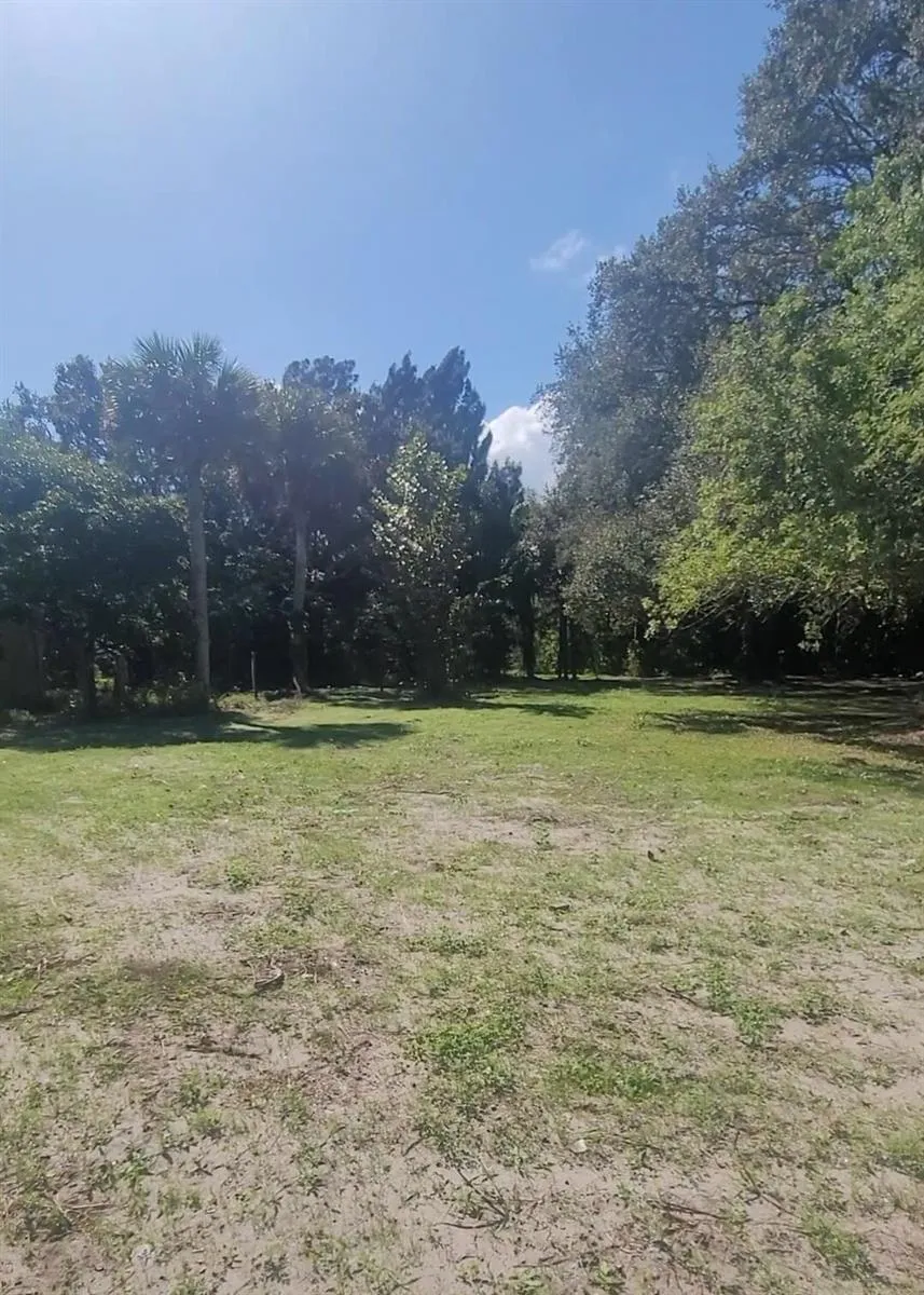8511 64th Court Vero Beach, FL 32967