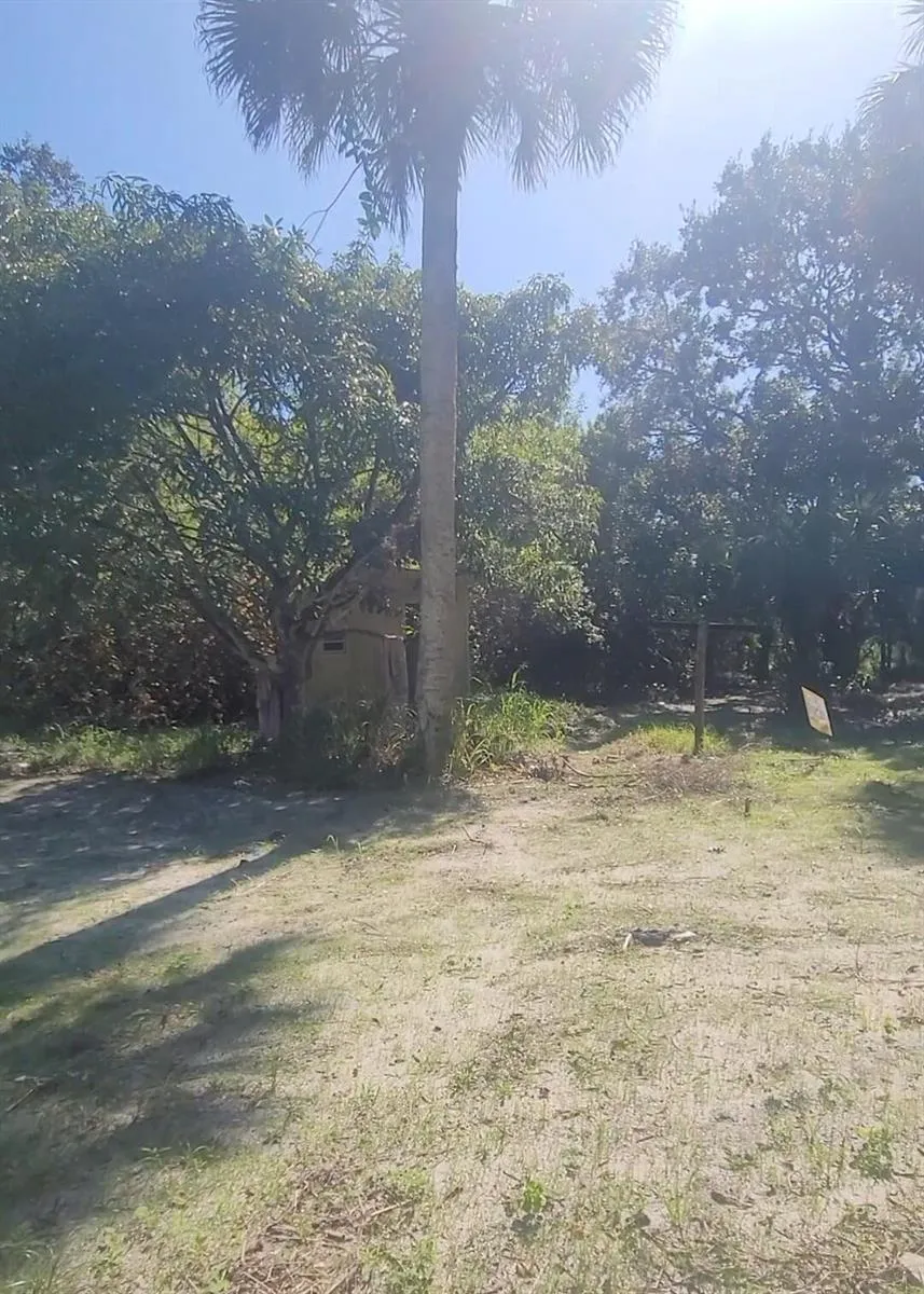 8511 64th Court Vero Beach, FL 32967