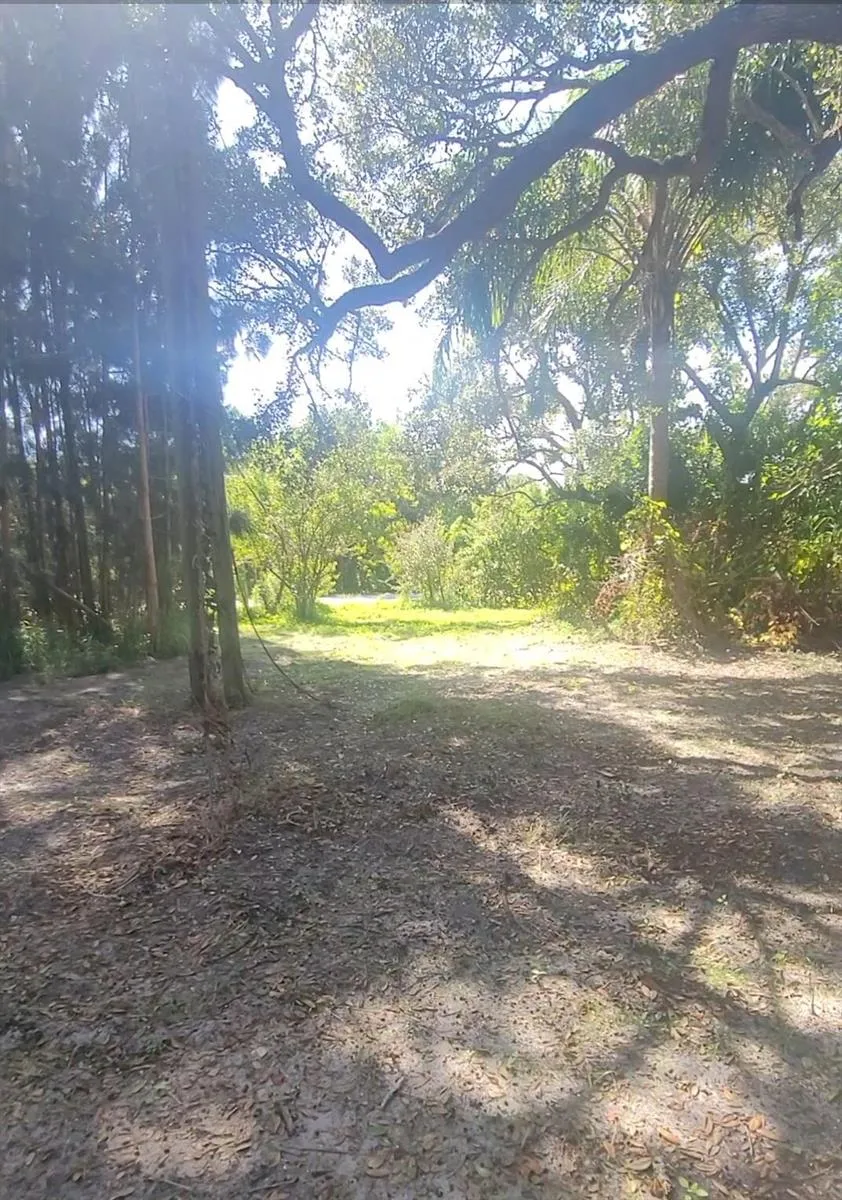 8511 64th Court Vero Beach, FL 32967