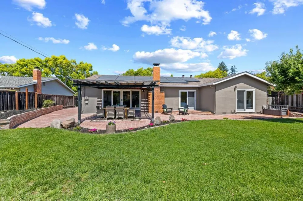 173 Belwood Los Gatos, CA 95032