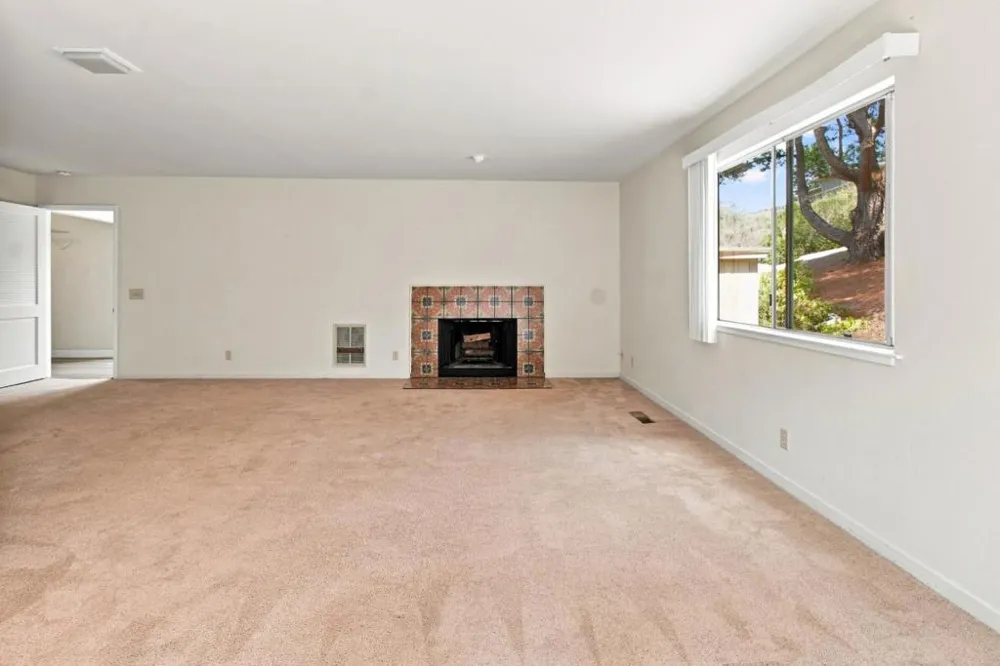 25550 Via Cazador Carmel, CA 93923