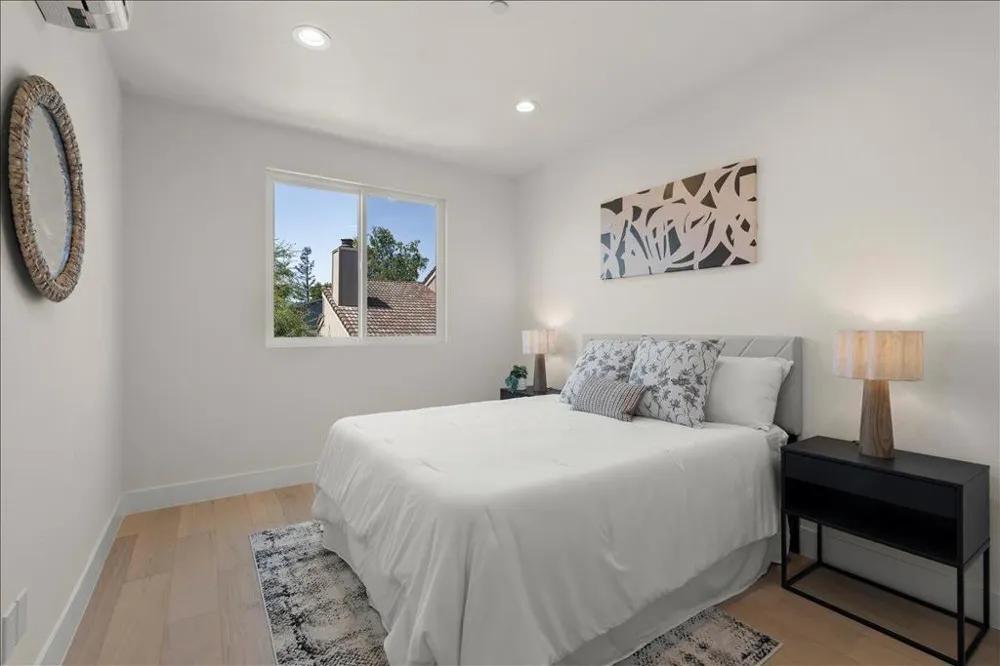 184 W. Rincon Ave Campbell, CA 95008
