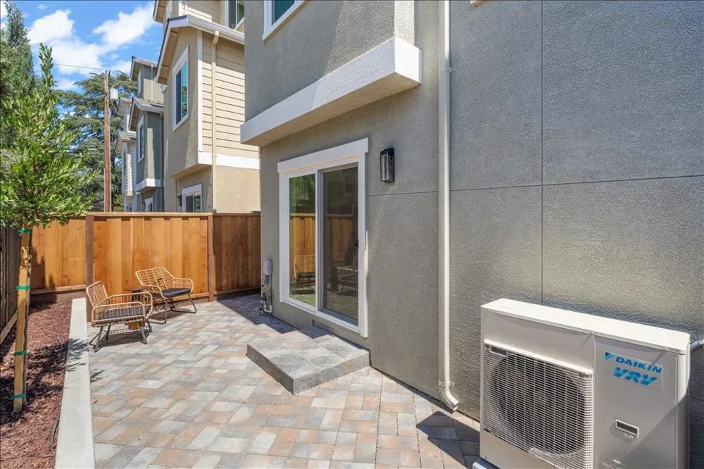184 W. Rincon Ave Campbell, CA 95008