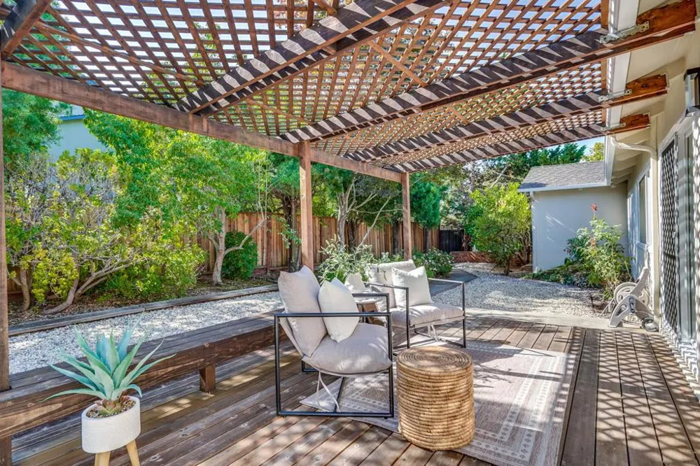 1680 Fordham Way Mountain View, CA 94040