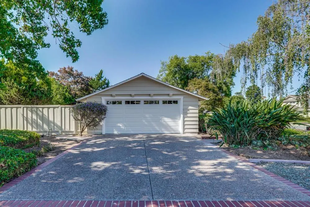 1680 Fordham Way Mountain View, CA 94040