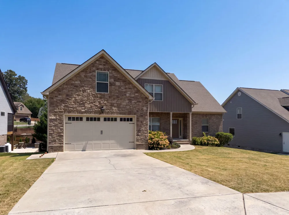745 Soaring Eagle Circle Hixson, TN 37343