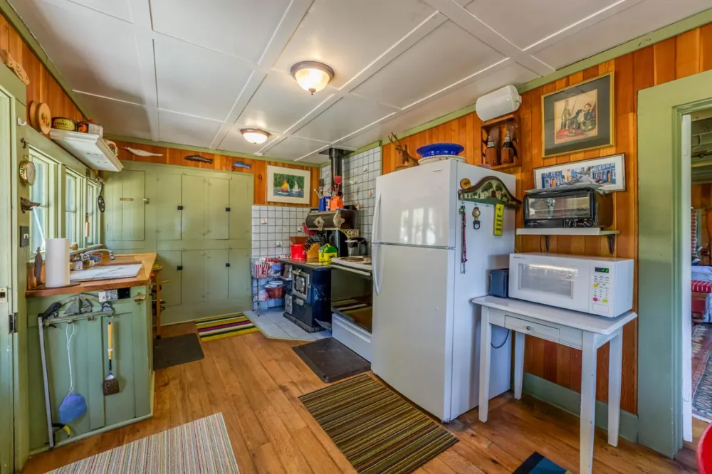 24 Bear Creek Lane Lakeshore, CA 93664