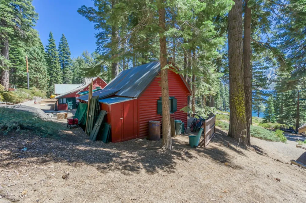 24 Bear Creek Lane Lakeshore, CA 93664