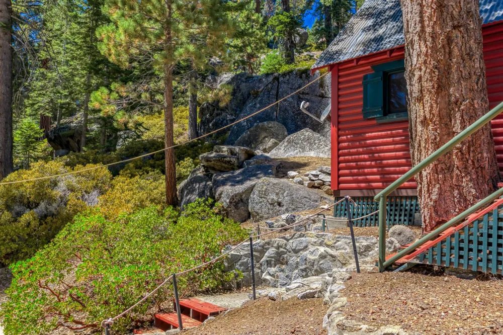 24 Bear Creek Lane Lakeshore, CA 93664